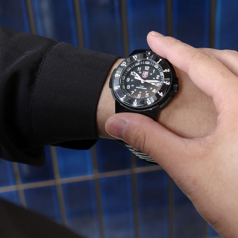 ルミノックス(Luminox) F-117 NIGHTHAWK™ | PRIVE tc | ブランド腕時計